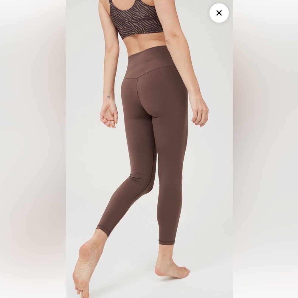High-rise aligned style leggings